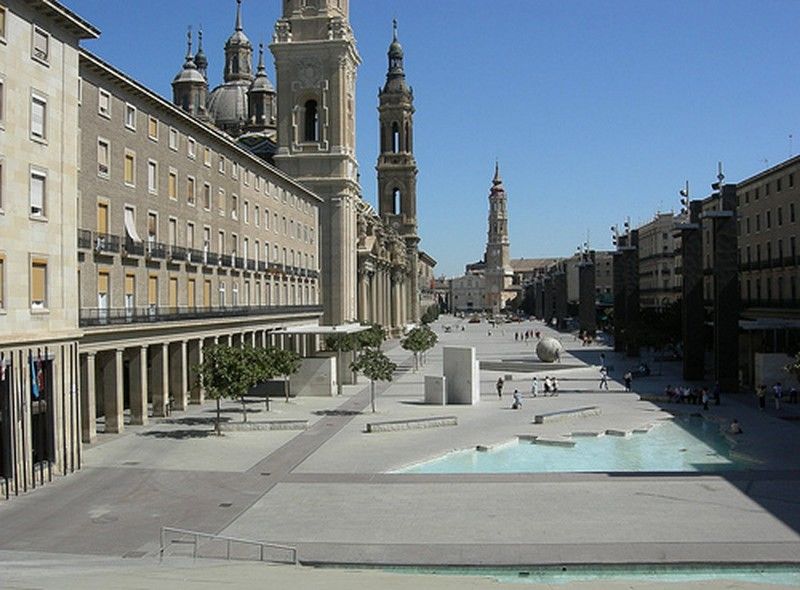 Dos Torres Pilar Suites- Balcones Con Vistas A La Ciudad Saragossa Zewnętrze zdjęcie